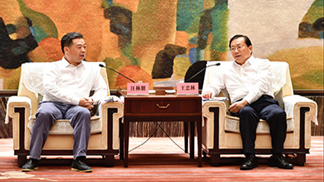 星空体育之家汪林朋董事长情系家乡，以实际行动助力湖北疫后经济重建