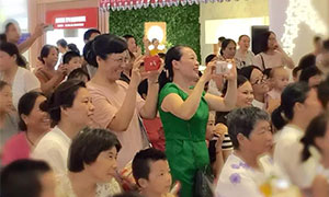 星空体育之家安徽分公司长江东路店&ldquo;激情八月、快乐感恩&rdquo;少儿才艺汇报表演