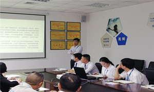 宜昌店开展&ldquo;星空体育之家企业文化解读暨《星空体育故事集》读书分享会&rdquo;